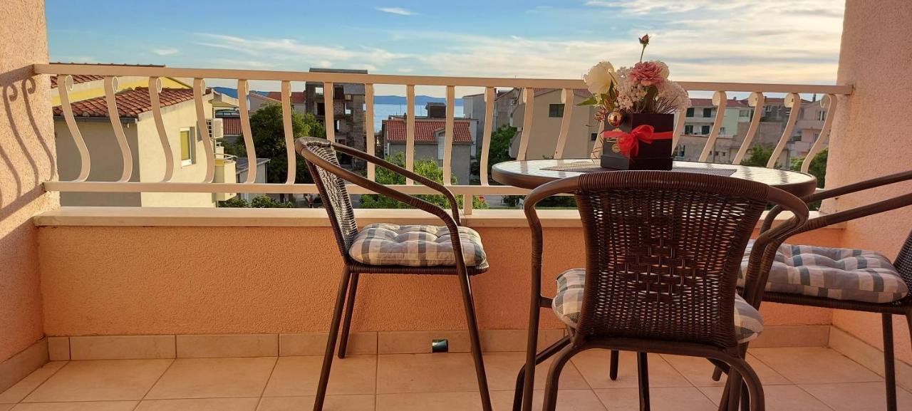 Villa Rossa Tučepi Buitenkant foto