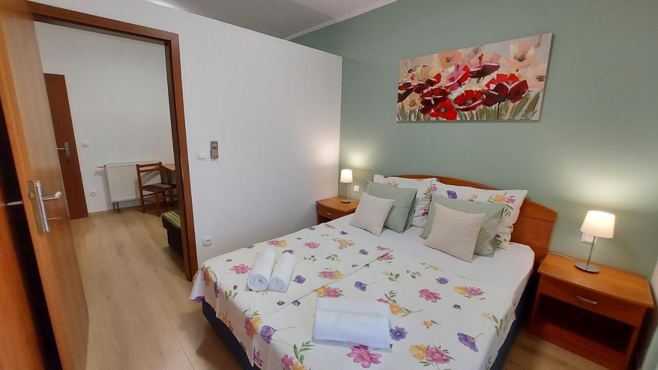 Villa Rossa Tučepi Buitenkant foto