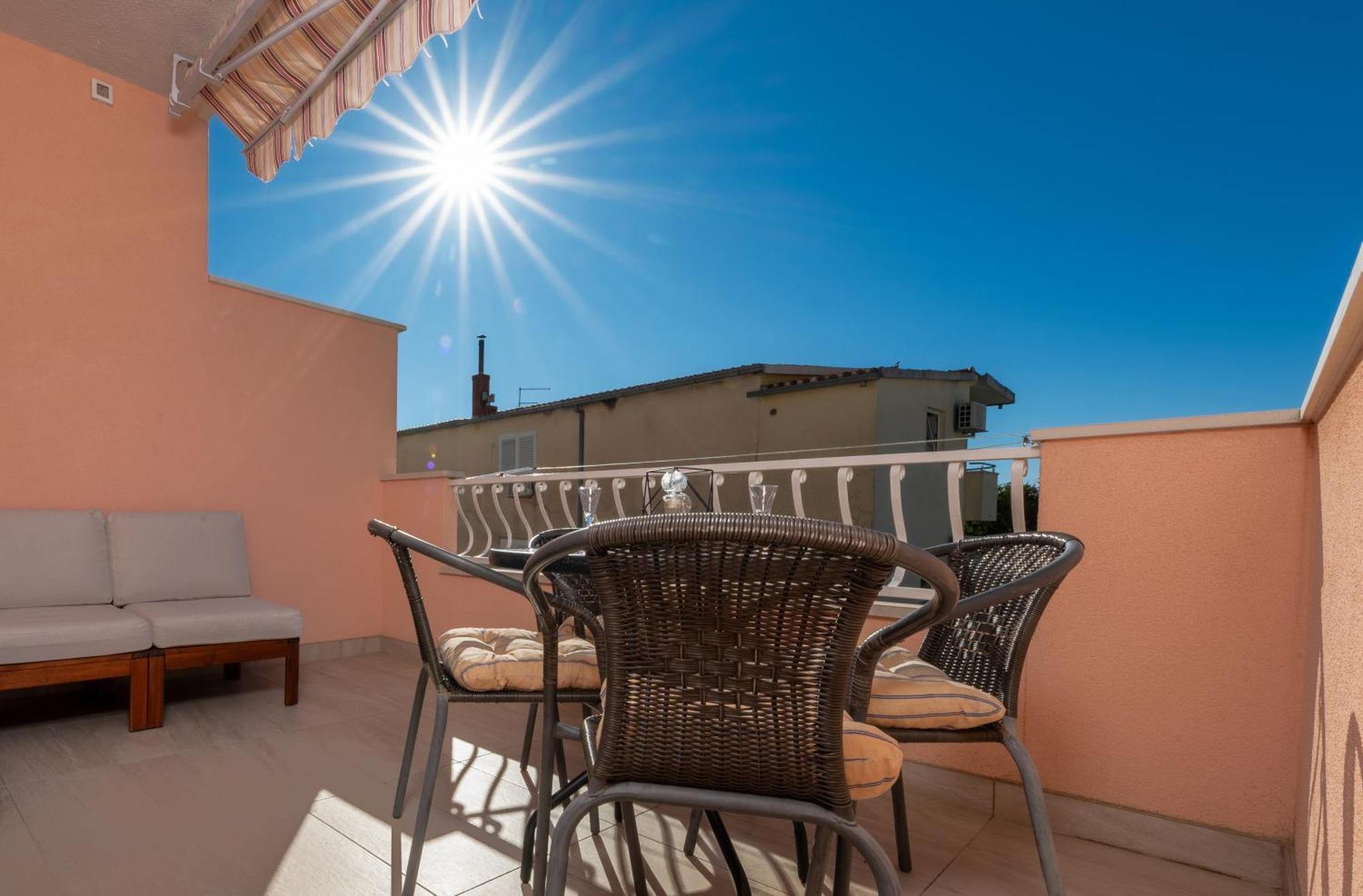 Villa Rossa Tučepi Buitenkant foto