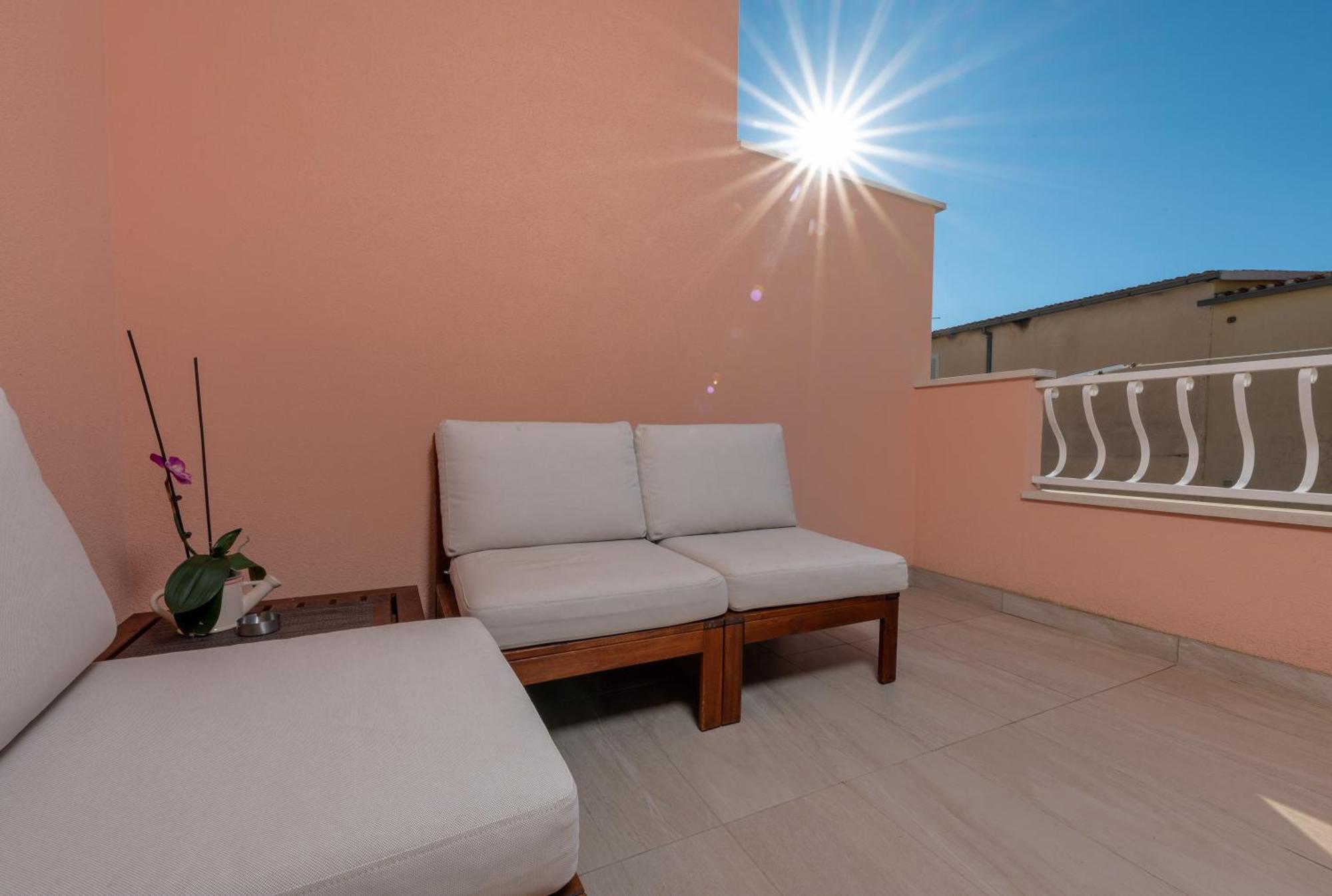 Villa Rossa Tučepi Buitenkant foto